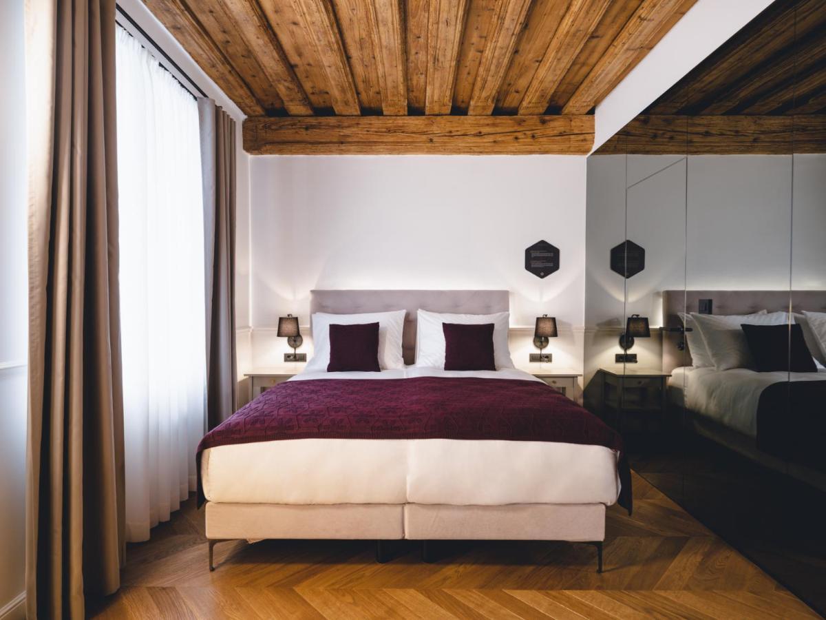 Hotel Heritage Любляна Екстер'єр фото